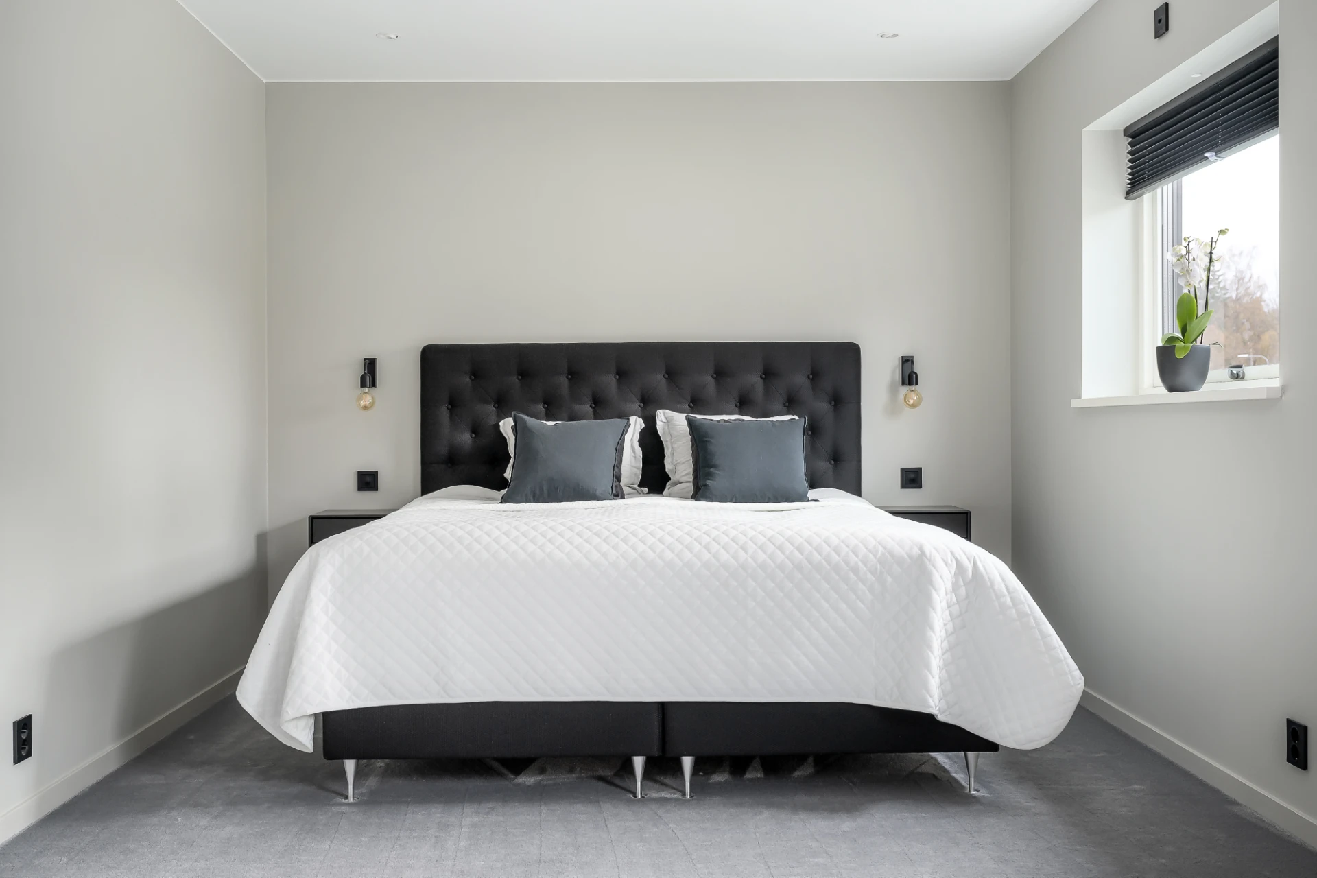 Master bedroom - övreplan