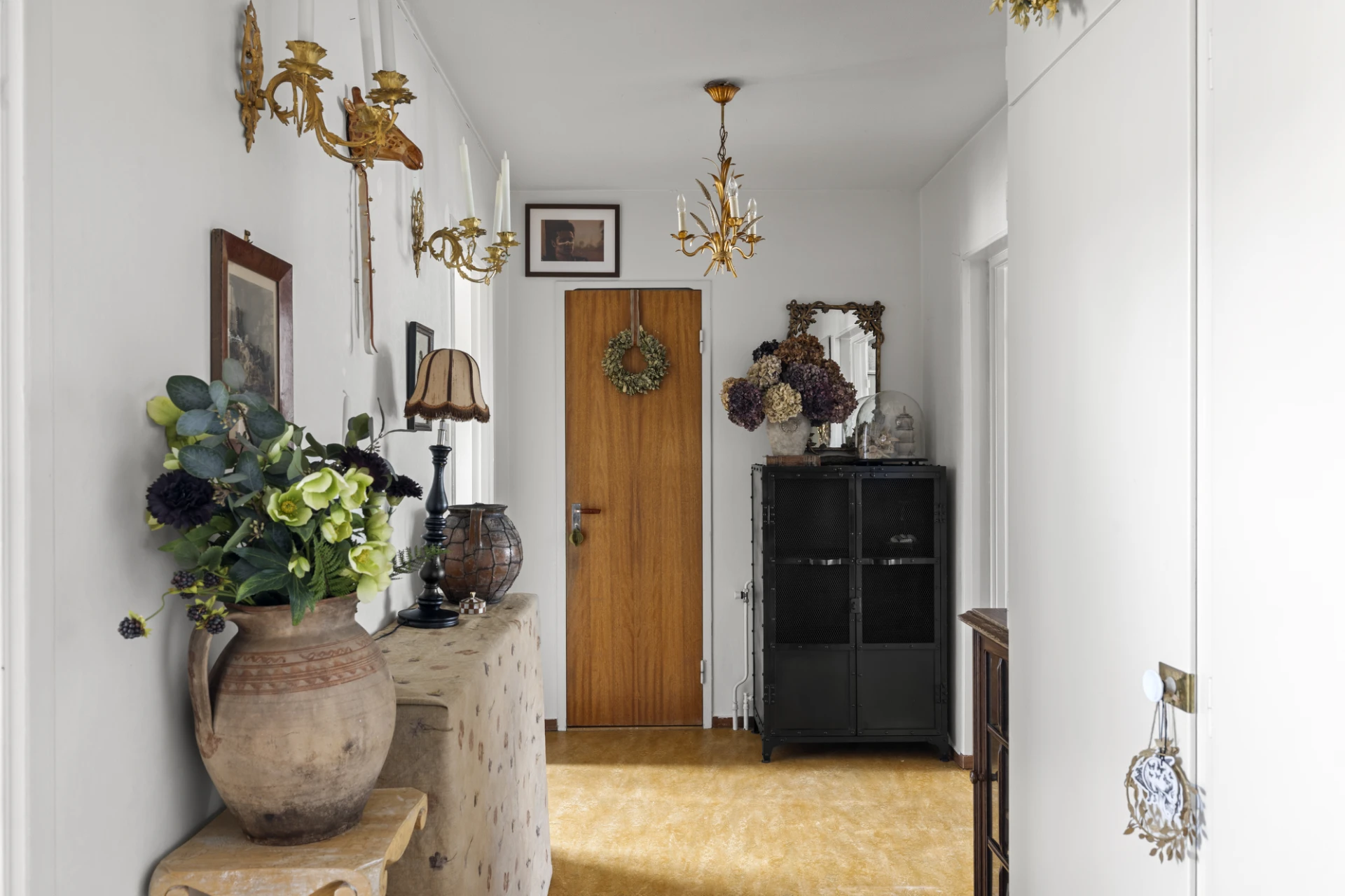 Hall från entré