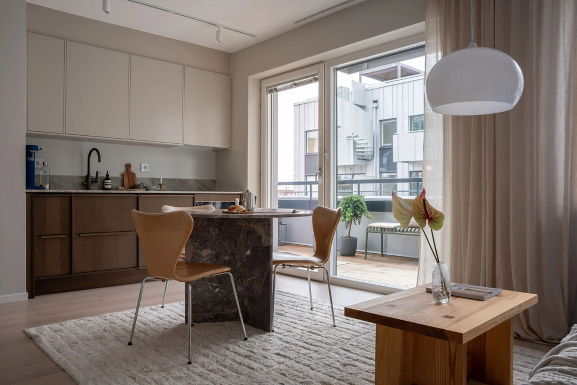 Bild från visningslägenhet i Lokstallarna