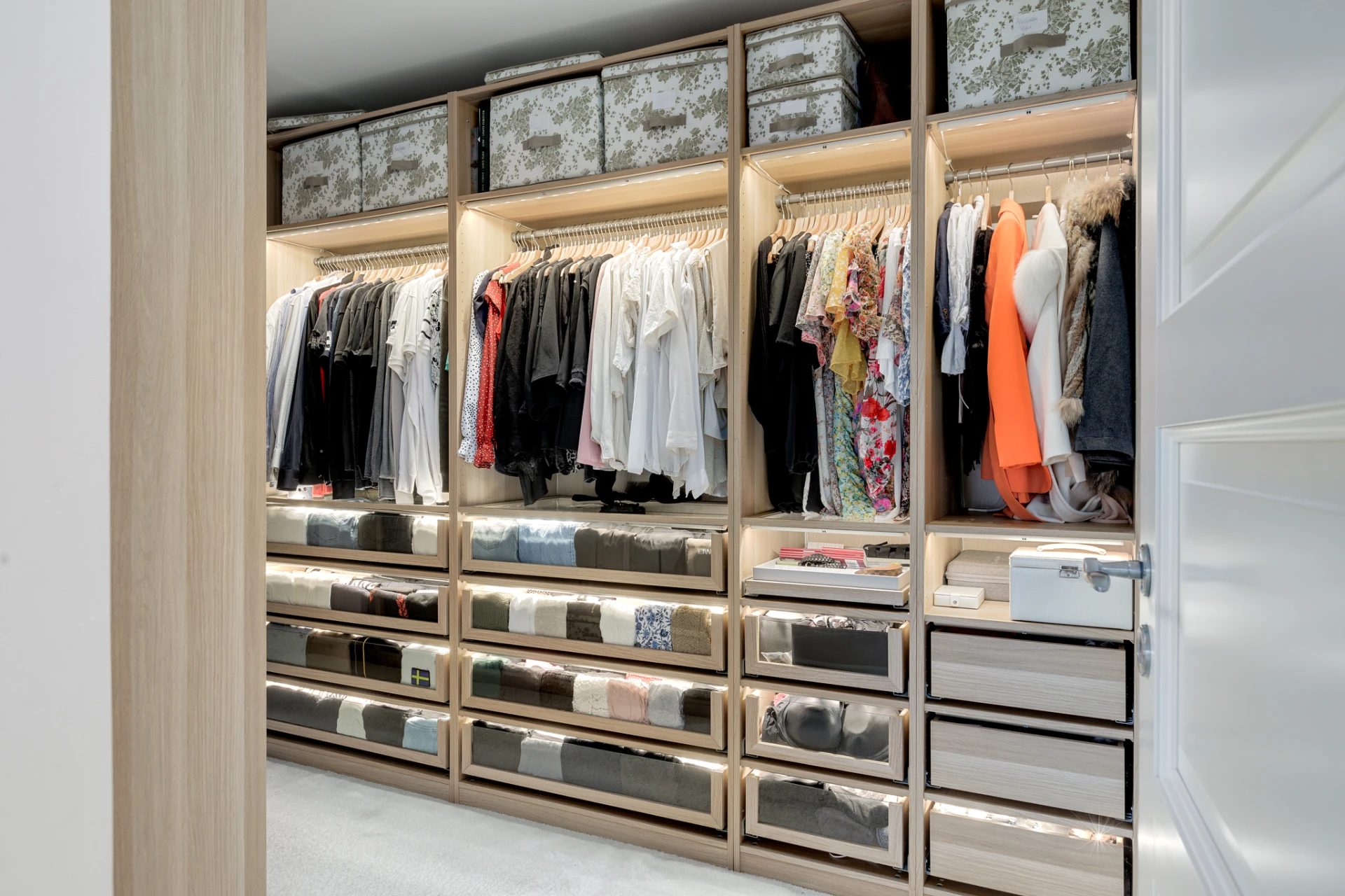 Walk-in closet