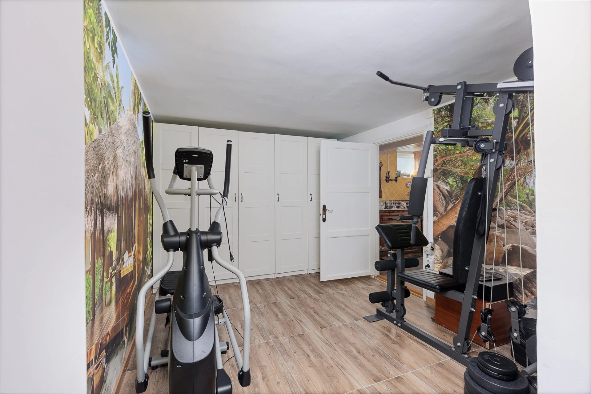 Gym/sovrum