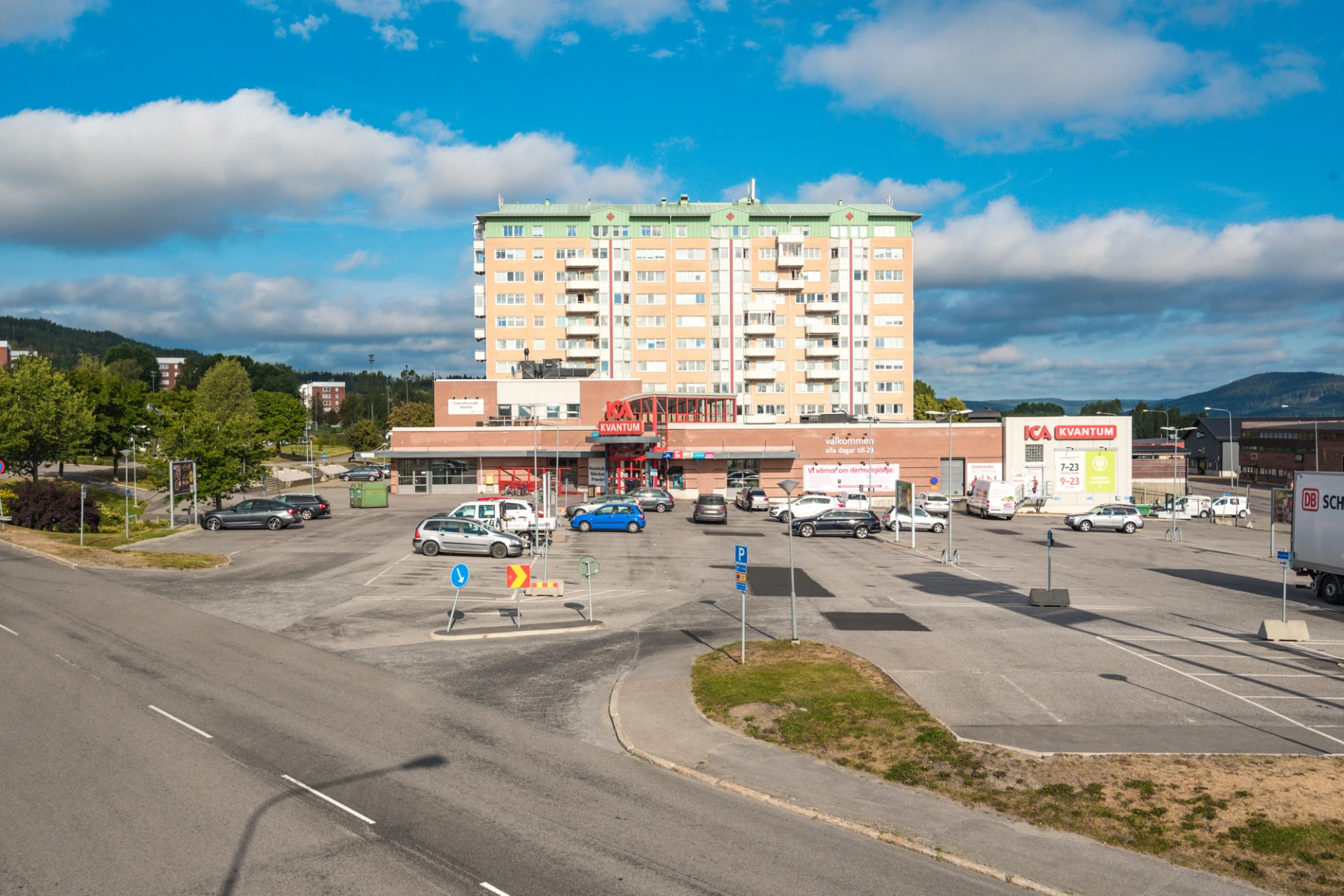 Matbutik och apotek