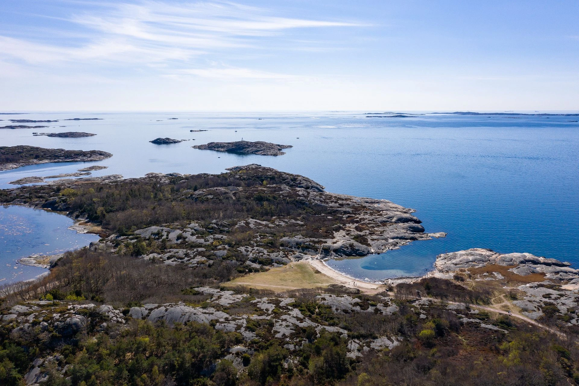 Vackra promenadstråk runt Amundö