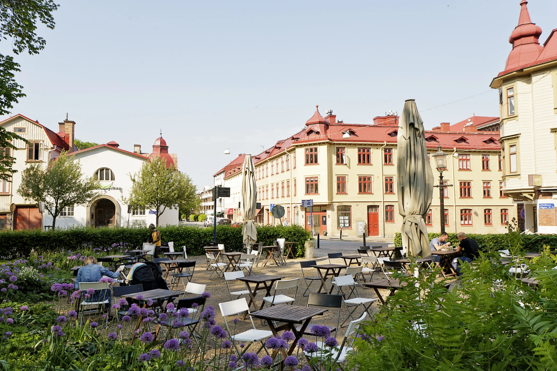 Café Zenit med Söderlingska Trädgården precis intill!