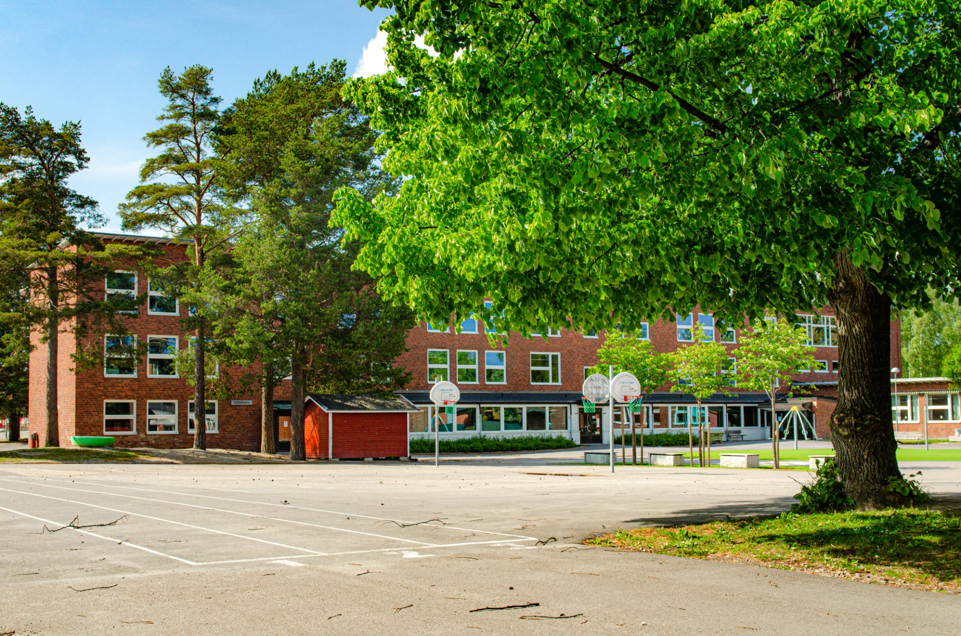 Kyrkmons skola