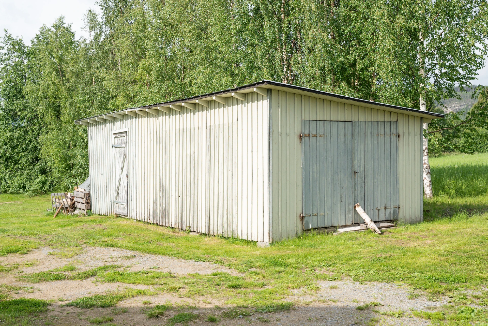 Garage och förrådsutrymme