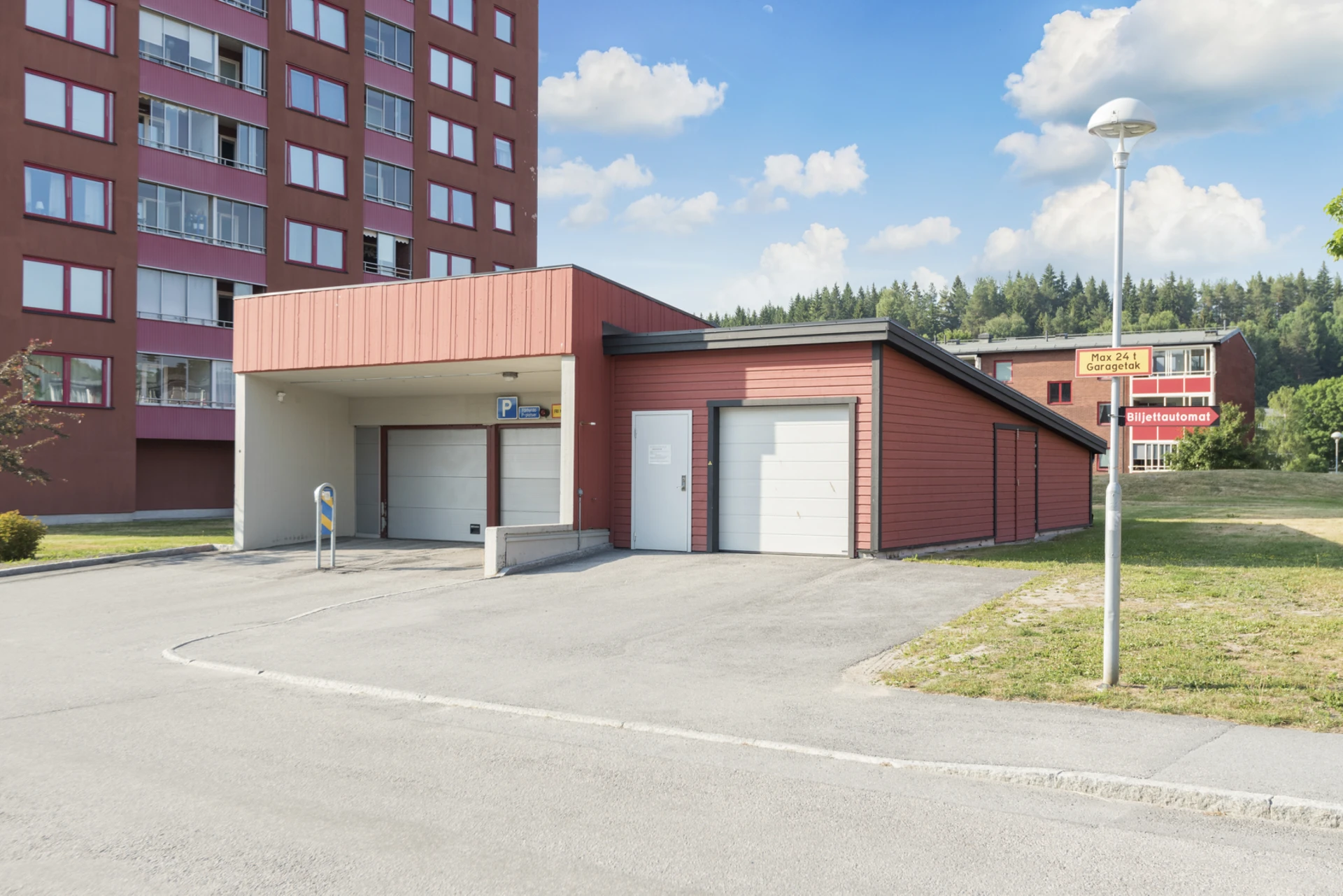 Västra vägen - garage