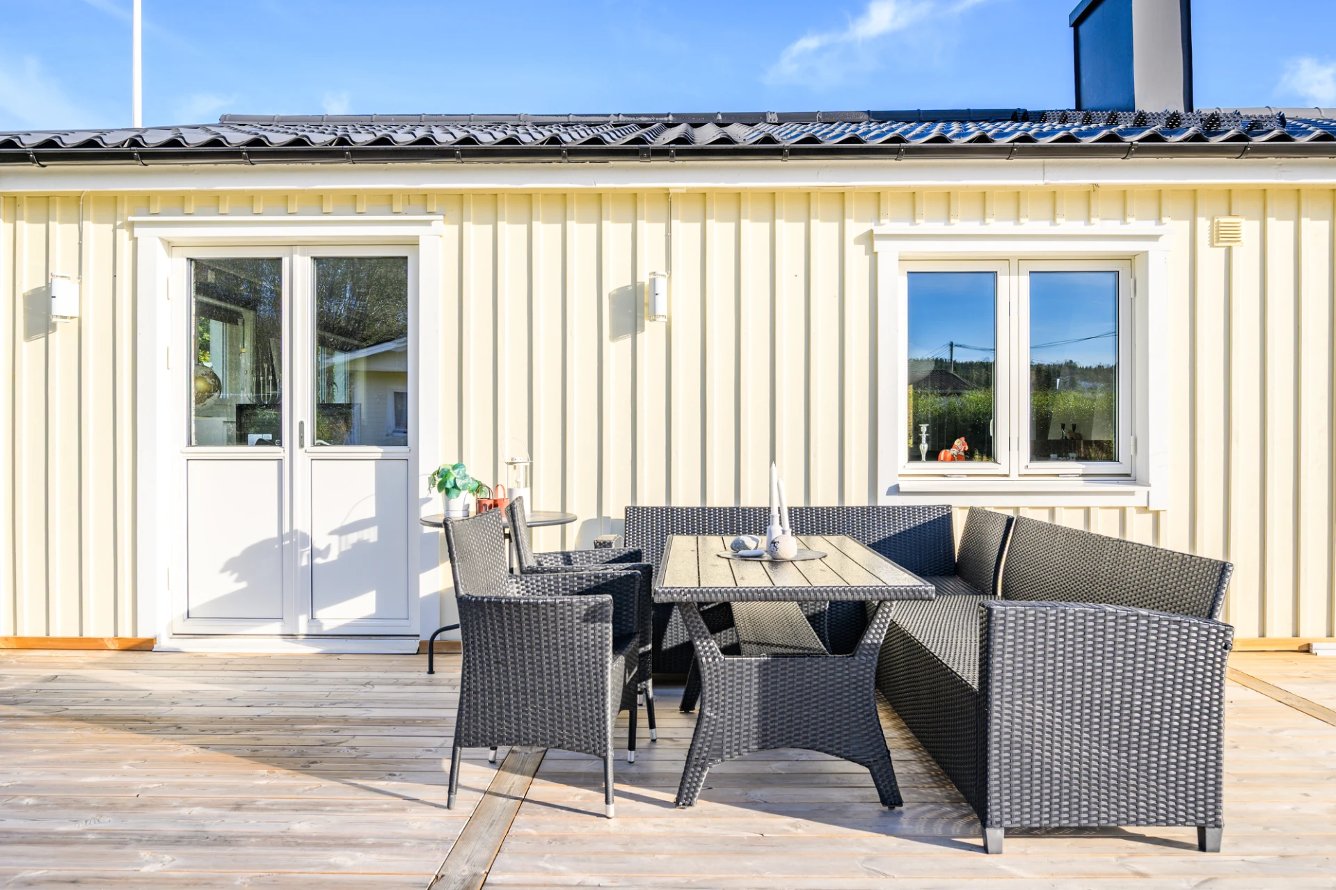 Rogivande plats på altanen