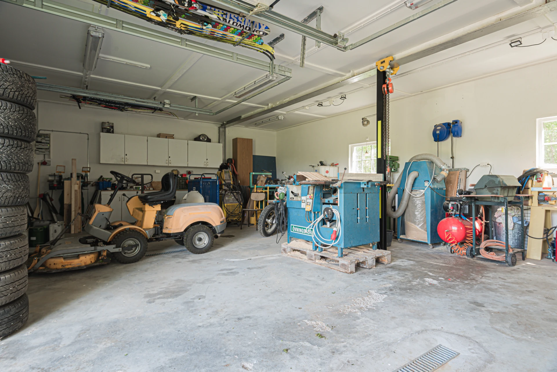 I garaget