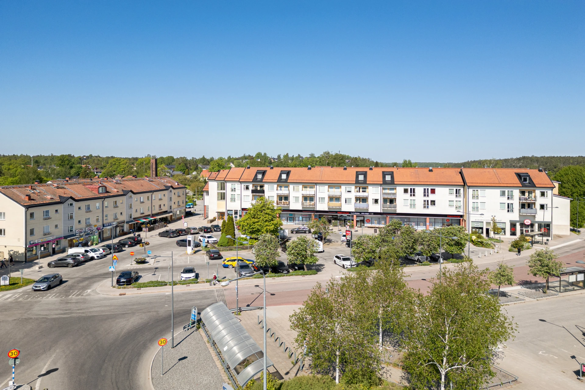 Trollbäckens centrum / Alléplan