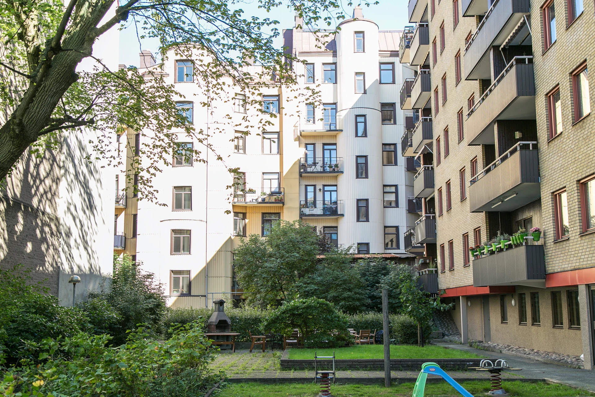 Brf Murbräckans mysiga innergård