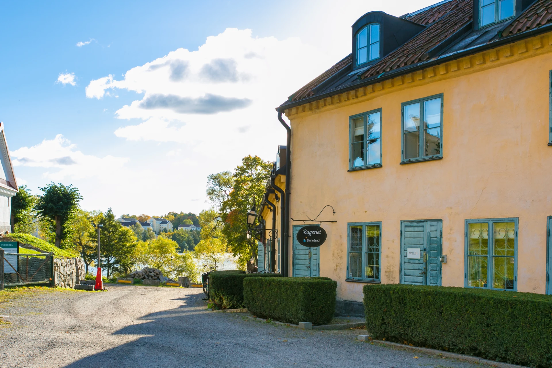 Huvudsta gård