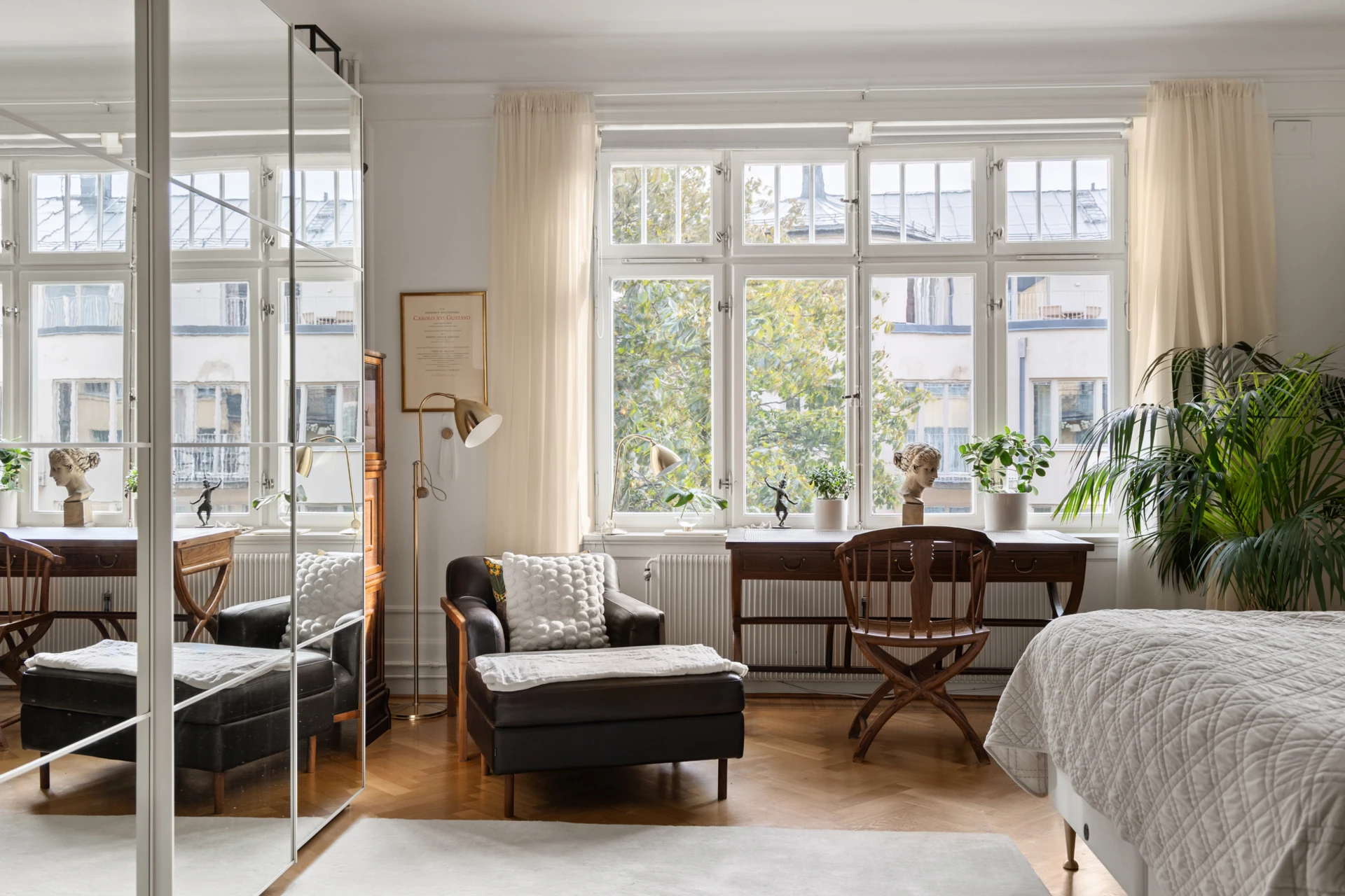 Master  bedroom