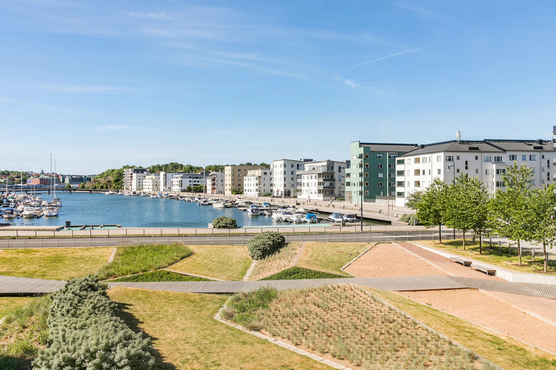 Vy mot Sannegårdshamnen