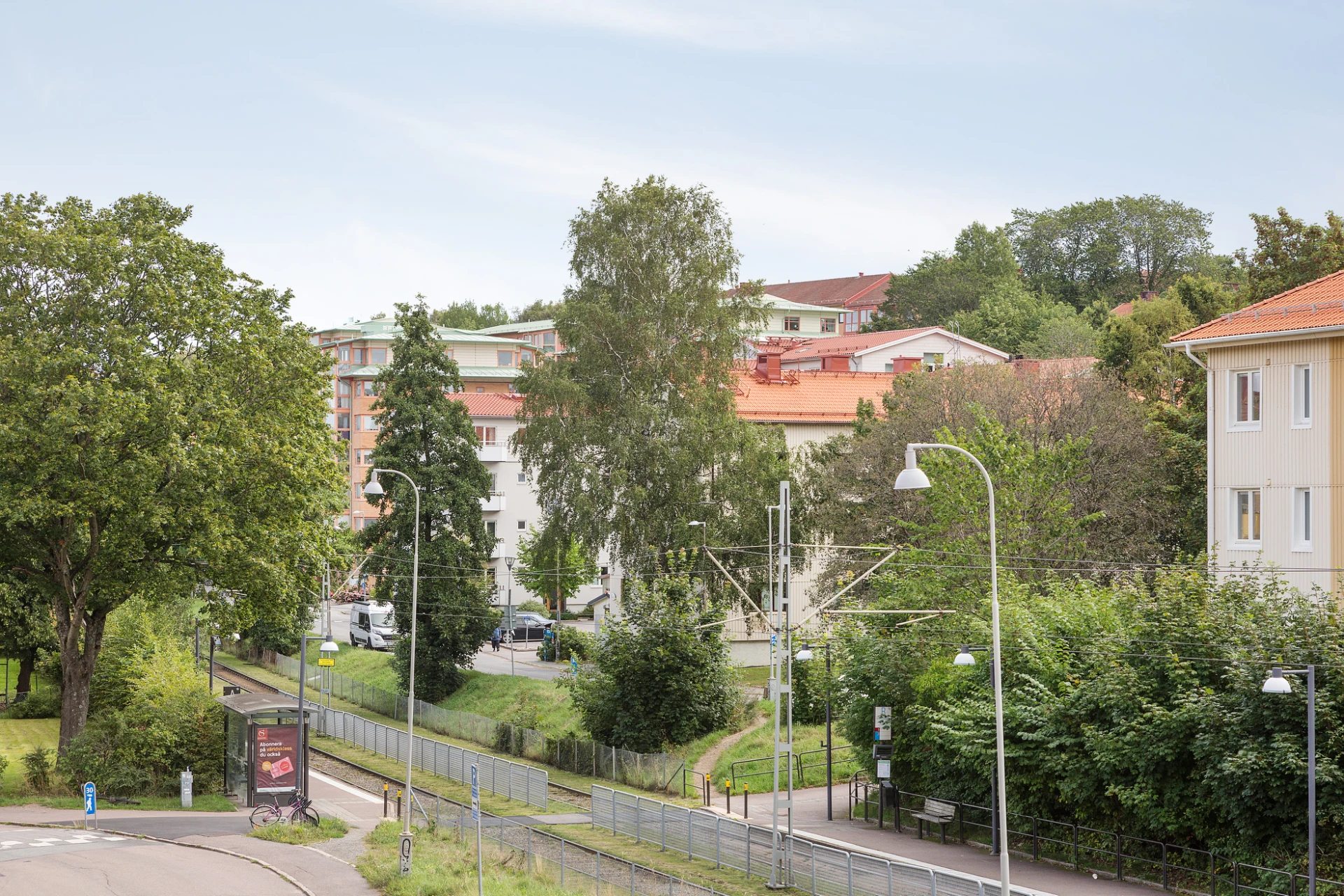 Spårvagnshållplats ett stenkast bort