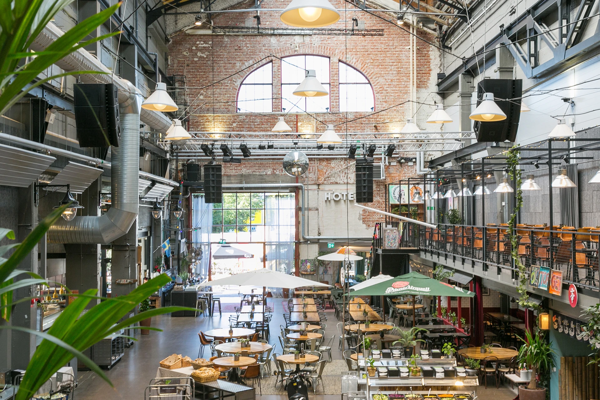 Populära Lindholmen Street Food Market på gångavstånd!