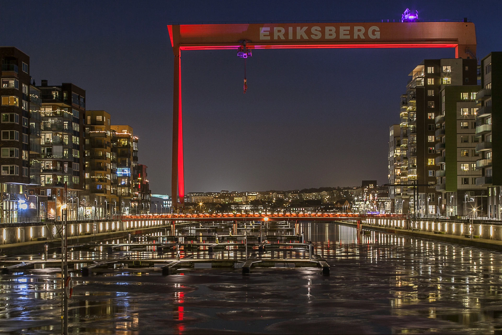 Boende precis vid landmärket Eriksbergskranen