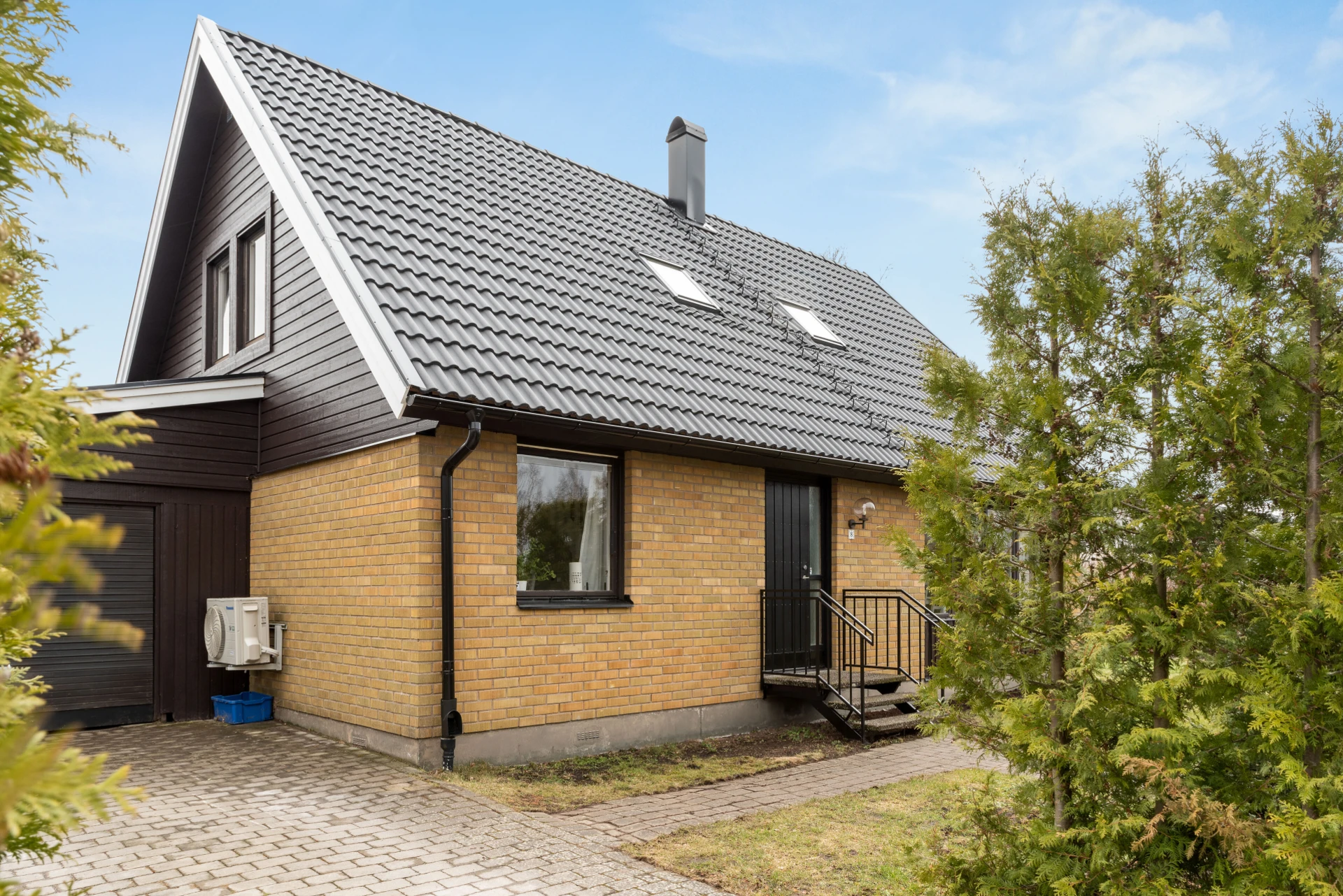 Praktisk 1½-plansvilla i Färjestaden